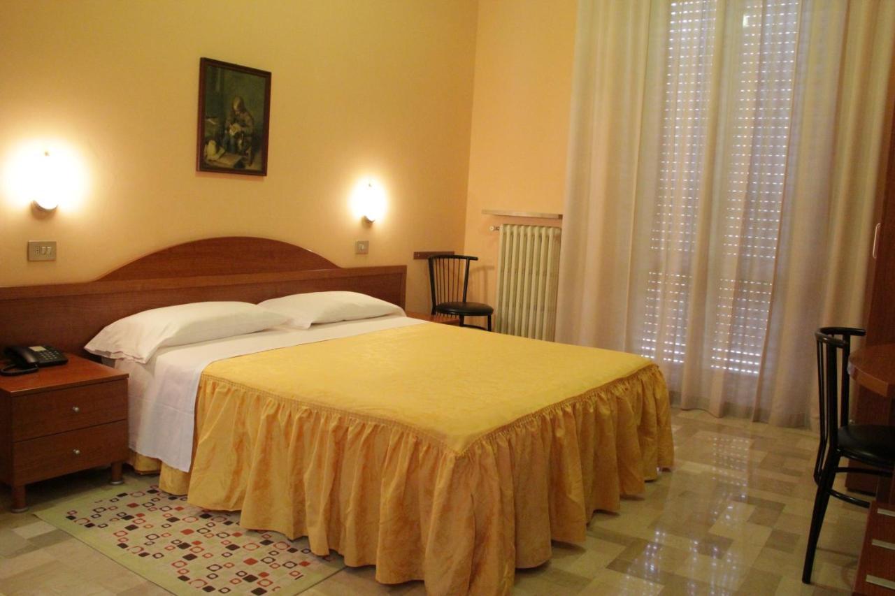 ميلان Hotel Capri المظهر الخارجي الصورة