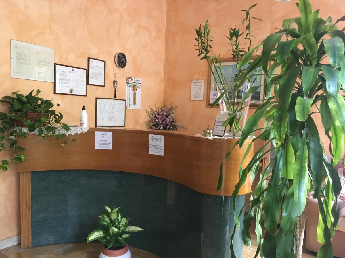 ميلان Hotel Capri المظهر الخارجي الصورة